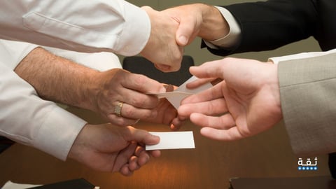 مقايضة العملات Currency Swap: التعريف، الفوائد والمخاطر