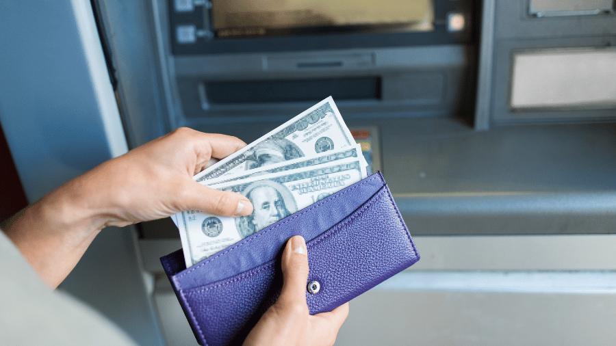 كيف أسحب أموالي من التداول بطريقة صحيحة وآمنة؟