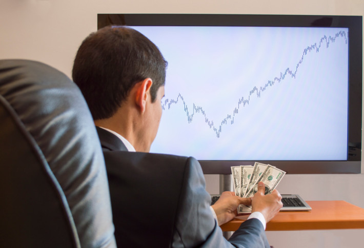 الفرق بين التداول الاجتماعي و نسخ المتداولين و تداول المرآة