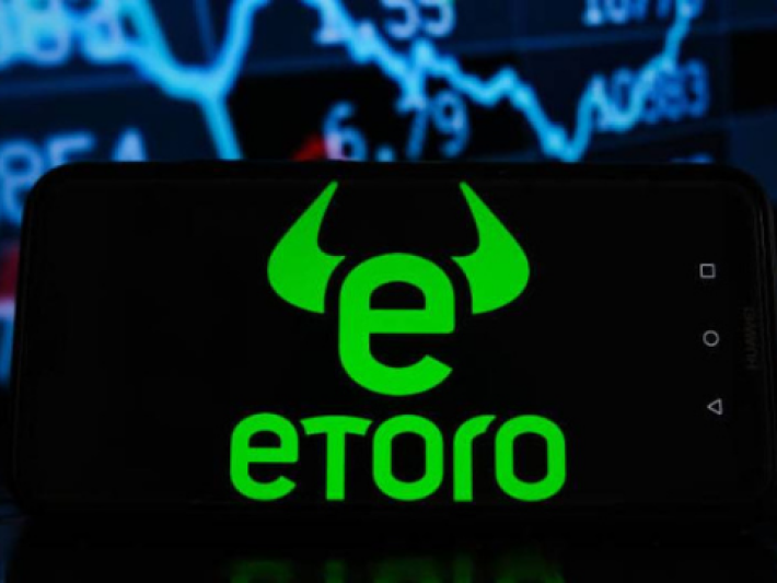 حساب عملات رقمية مع eToro